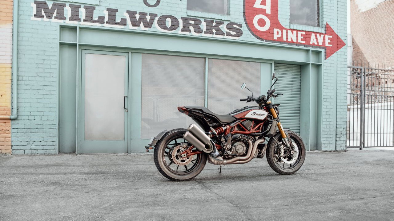 Indian FTR 1200 S Race Replica full